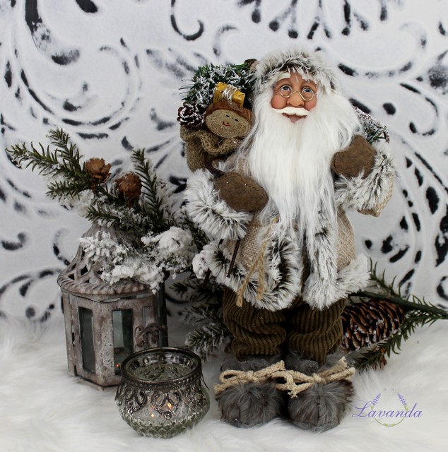 Santa Claus s darčekmi a ihličím, 30 cm