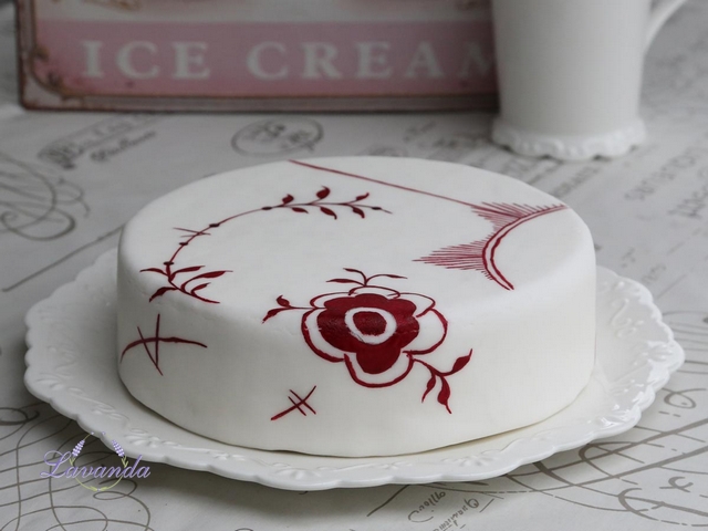Porcelánový podnos na tortu Provence