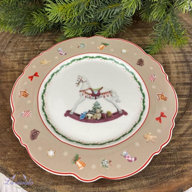 Keramický vianočný tanier, Hojdací koník