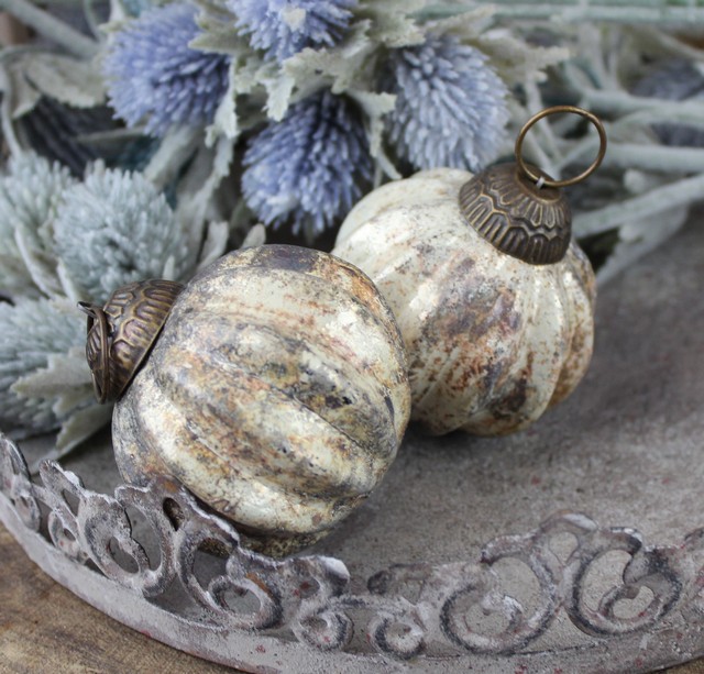 Sklenená vianočná guľa Melone, antic silver 6 cm