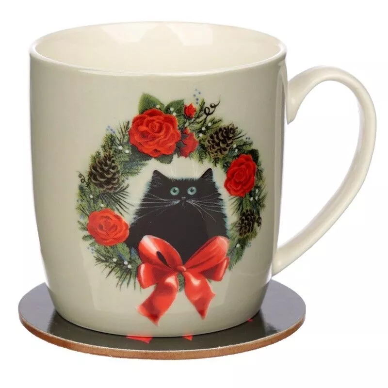 Porcelánový hrnček a podložka od Kim Haskins " Christmas Wreath Cat "