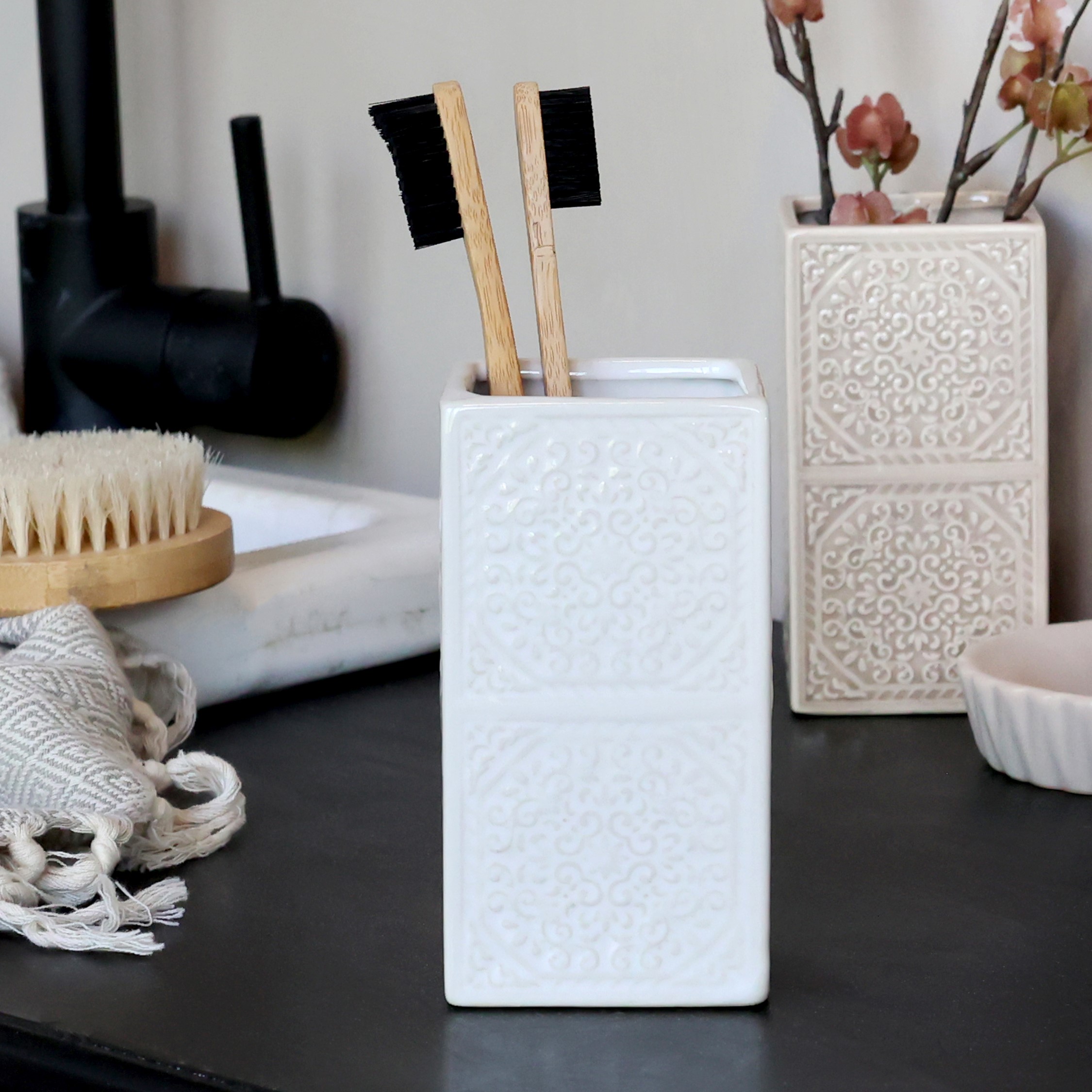 Porcelánový pohár na kefky Mosaic White