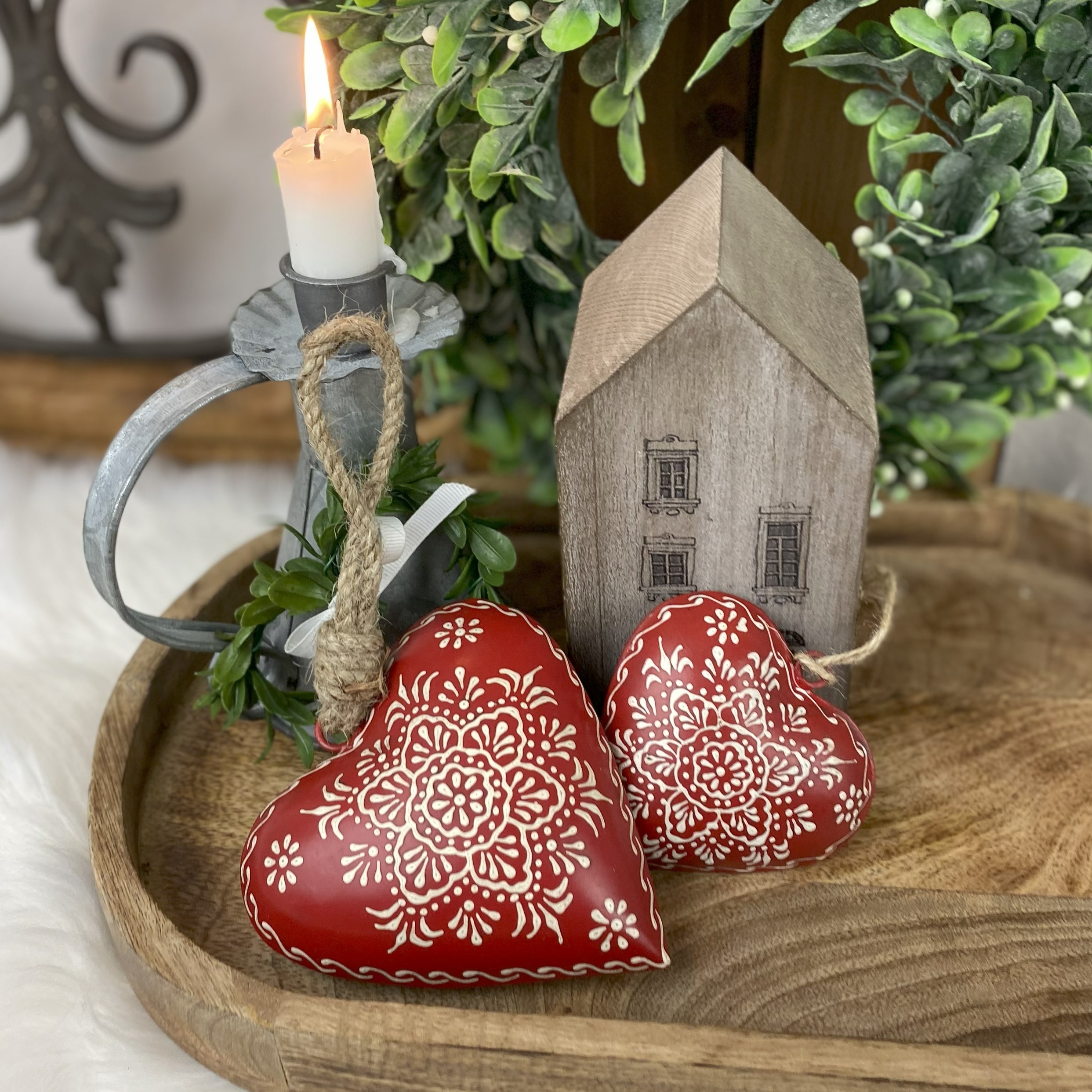 Kovové červené srdce Ornament, 8cm