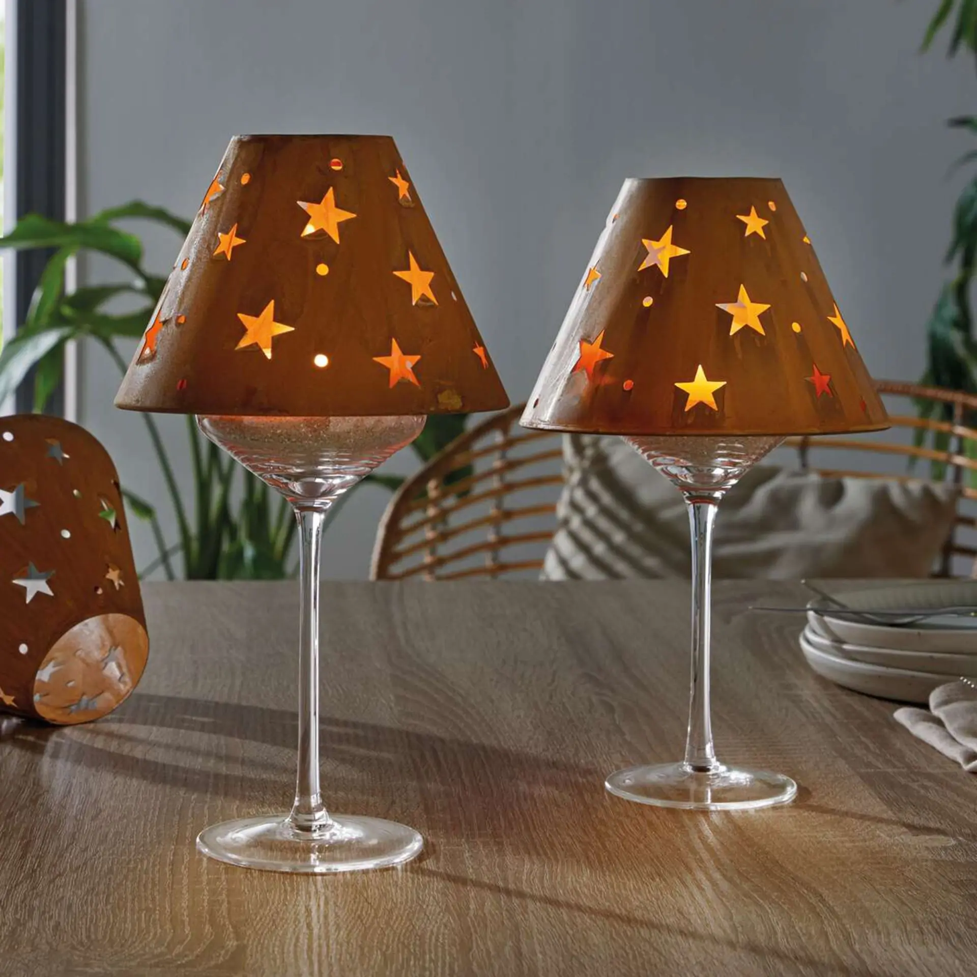 Tienidlo na svietnik "Starry sky", hrdzavá patina