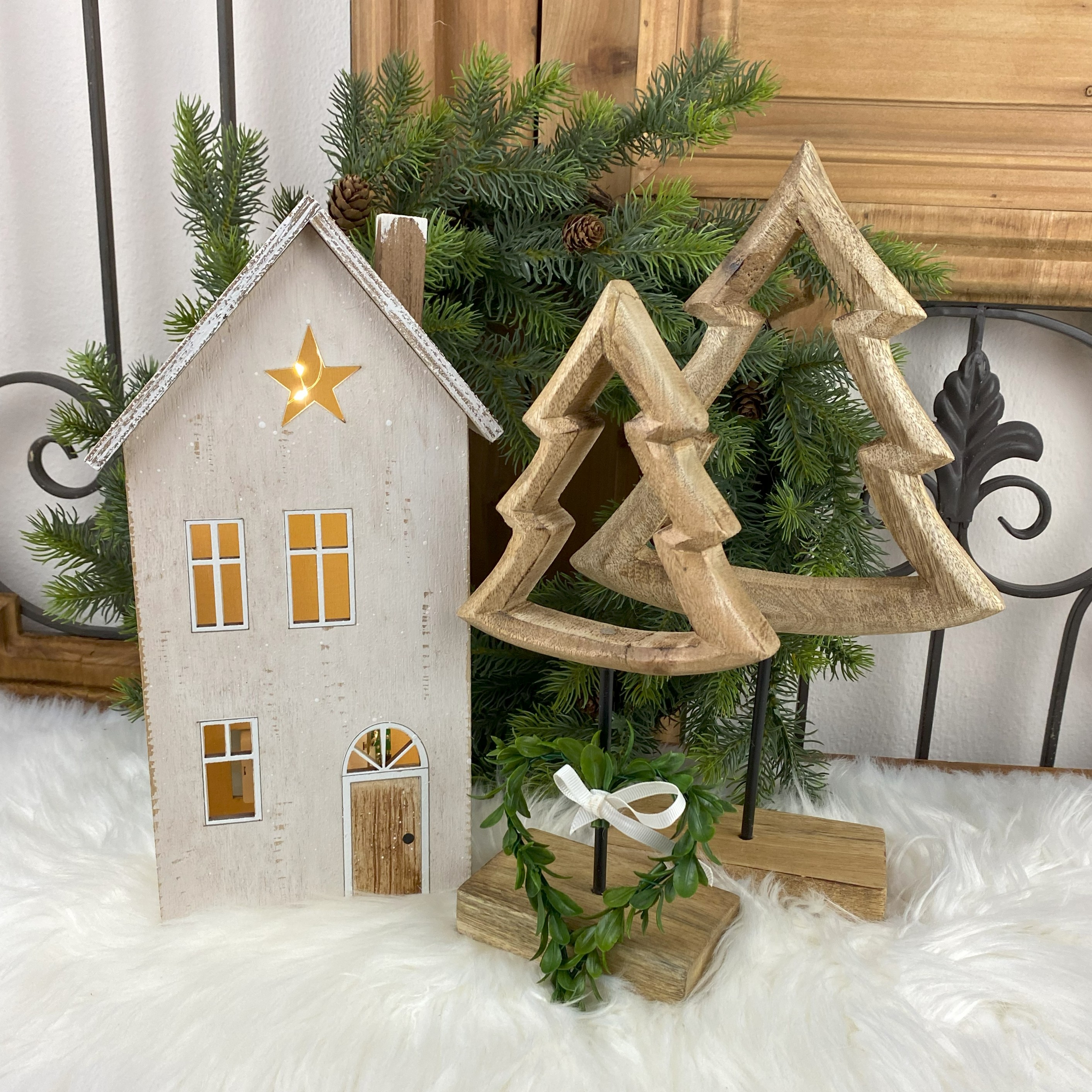 Dekorácia Drevený stromček Jedlička, sada 2kusy