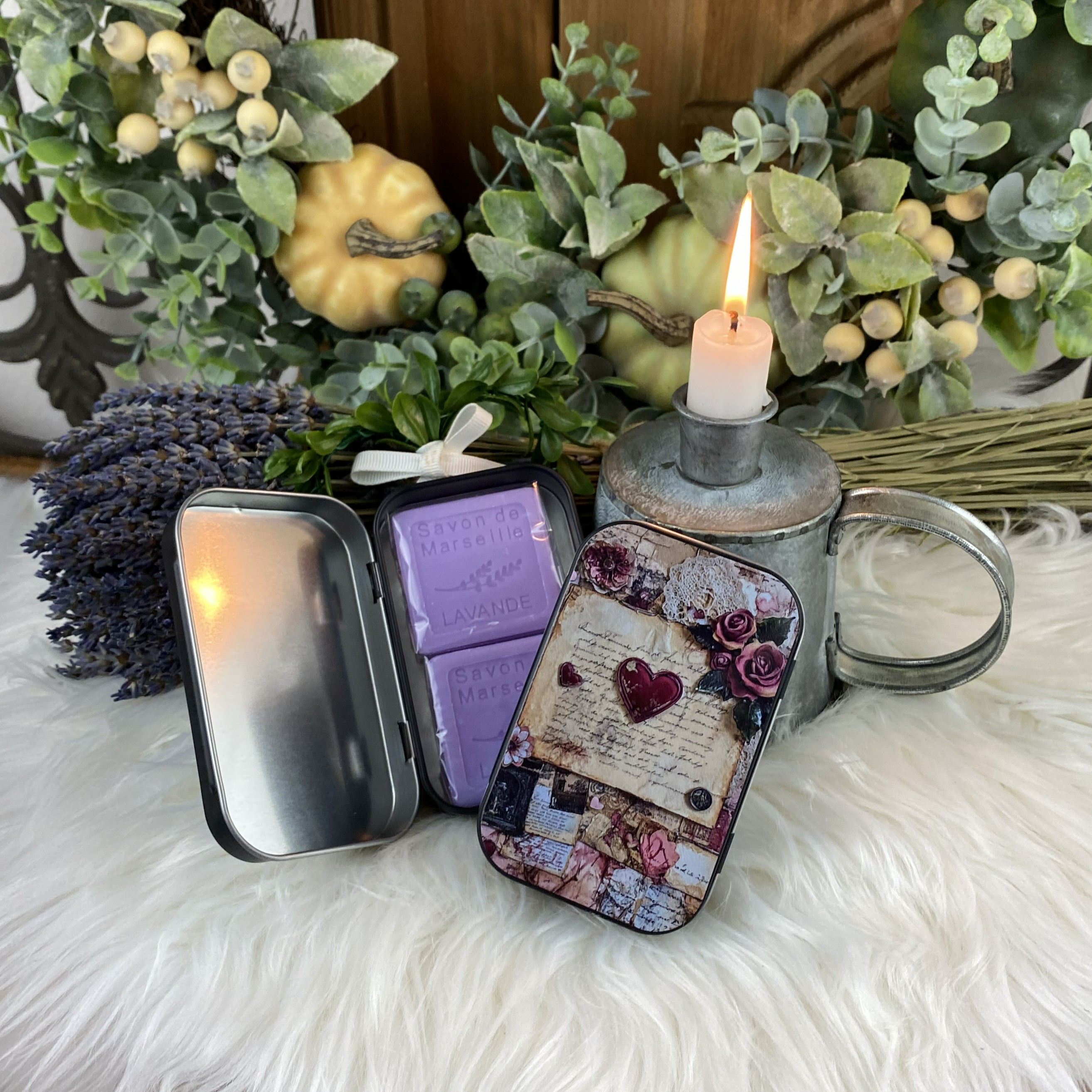 Levandulové mydlo v kovovej krabičke s motívom srdca