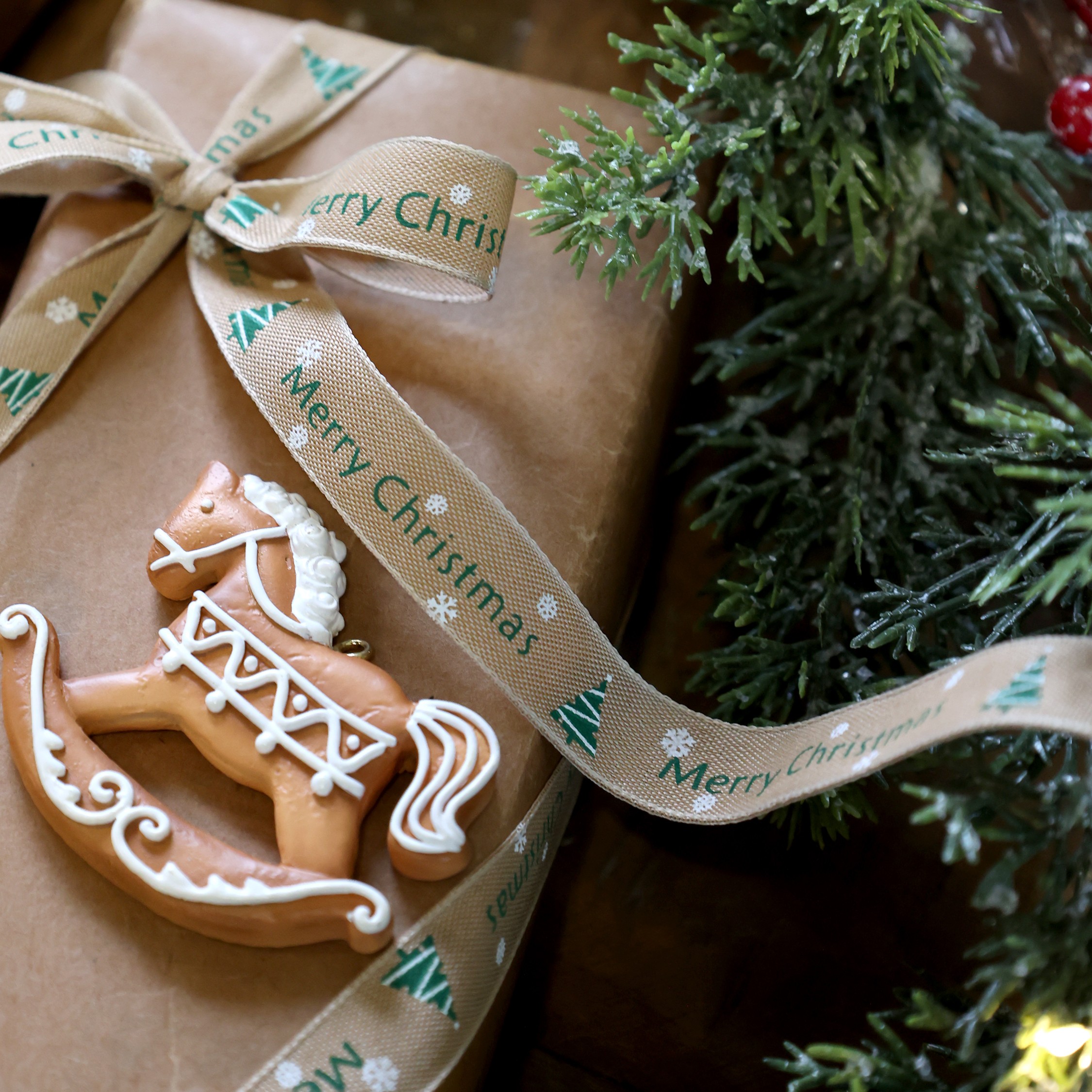 Medovníkové ozdoby na zavesenie, Koník