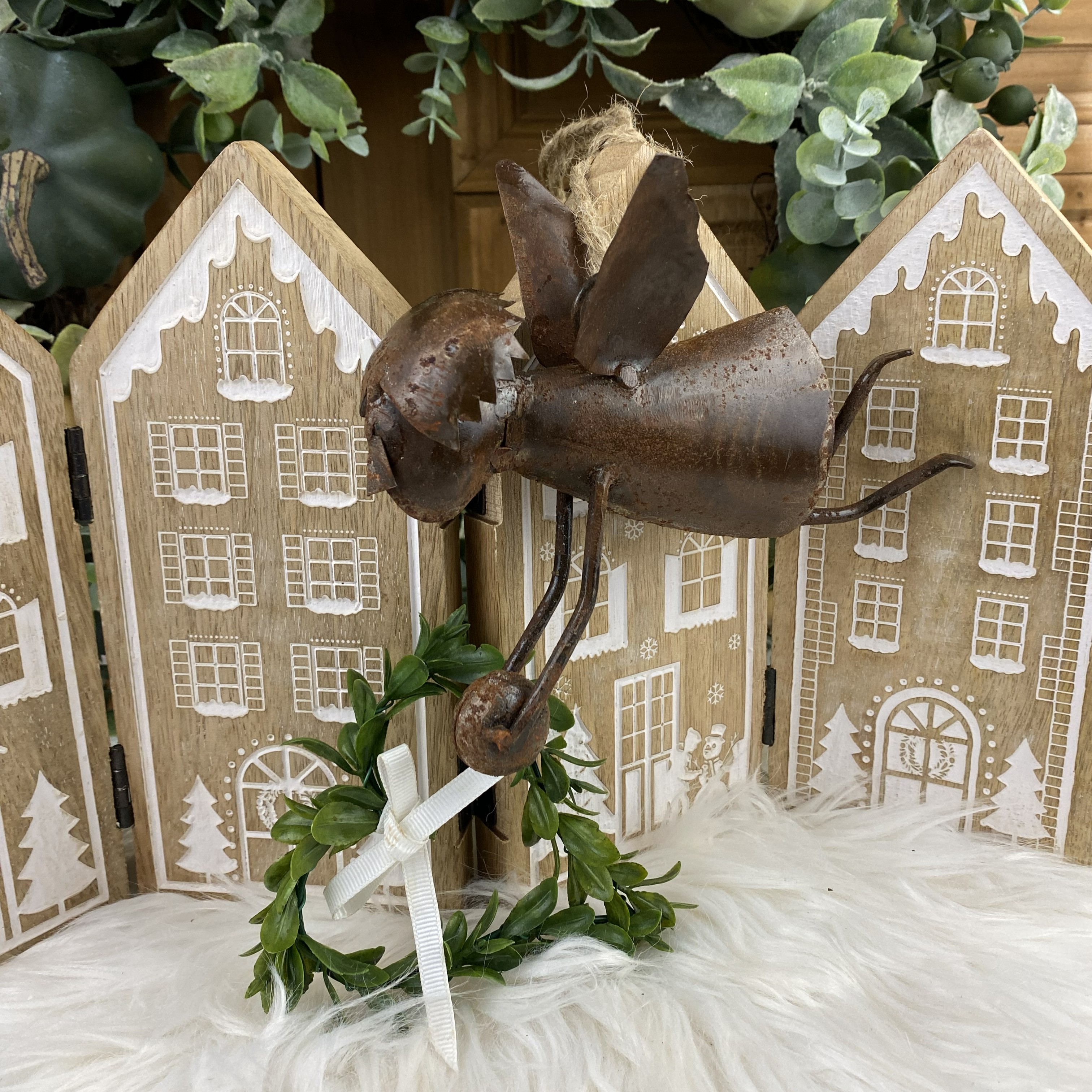 Vintage kovový anjel, vzor 3