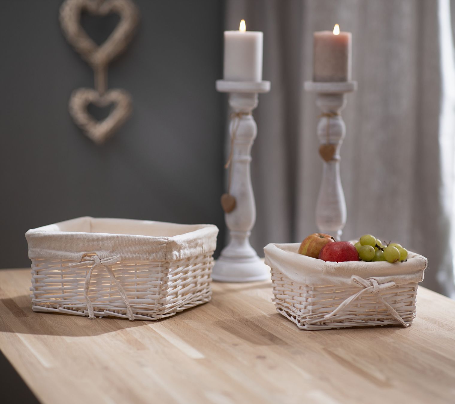 Biele prútené košíky s textilnou vložkou štvorcové, sada 2 ks