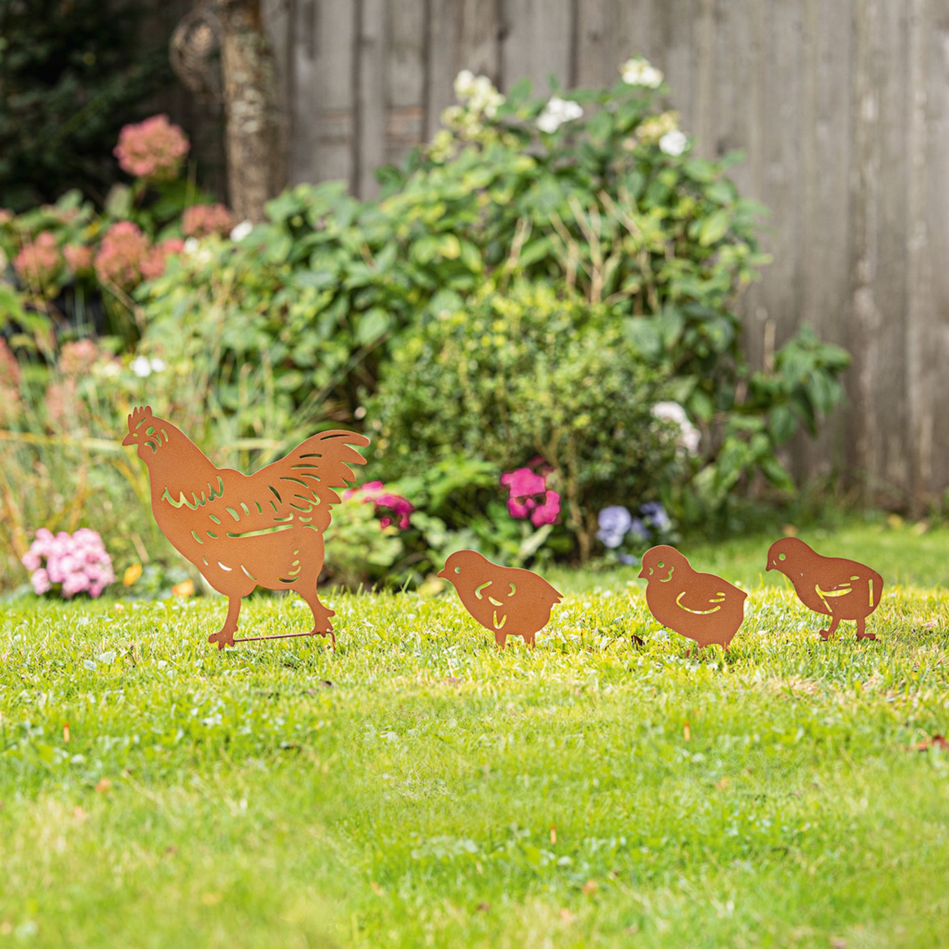 Kovová dekorácia Sliepočka a kuriatka, set 4kusy