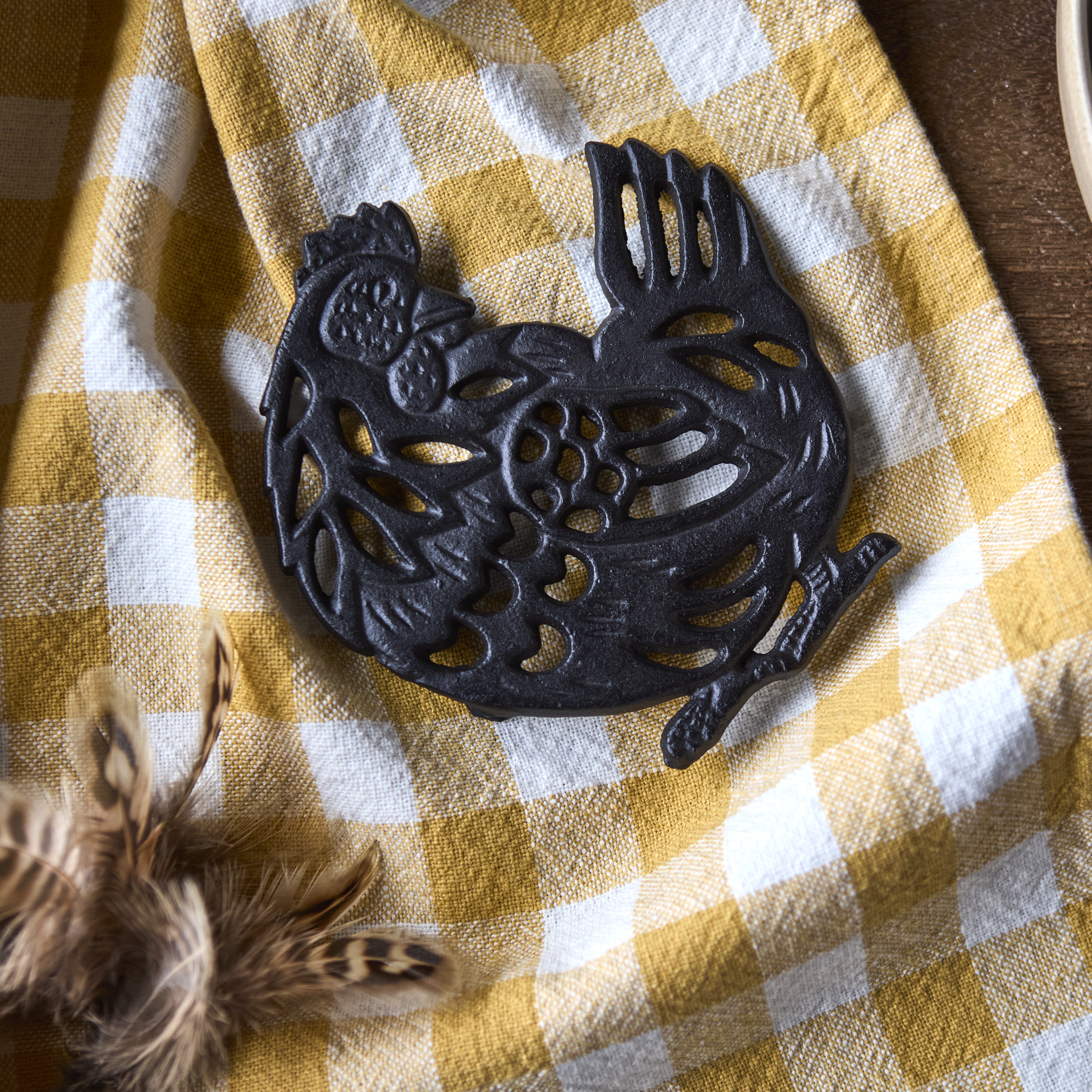 Kovová podložka pod hrnce Sliepočka