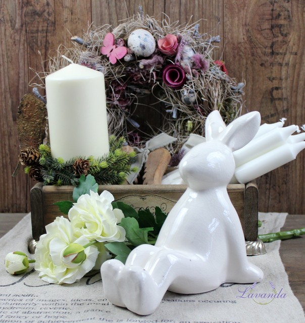 Keramická dekorácia sediaci Zajac, biely